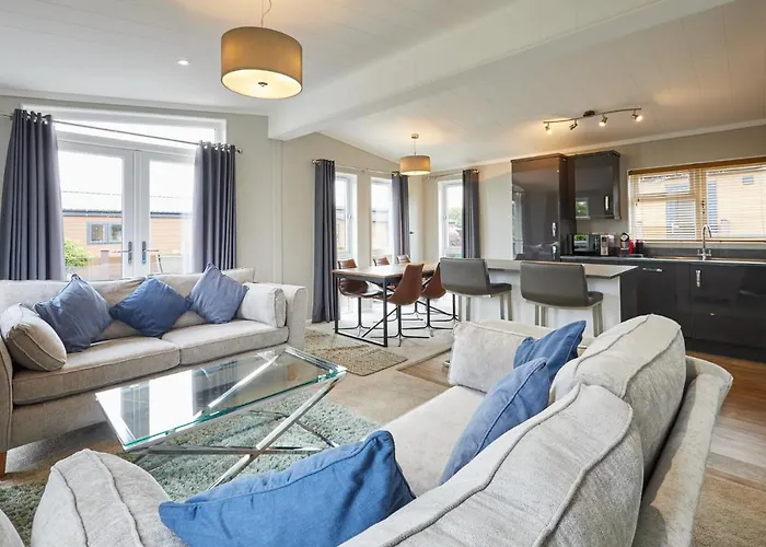 Chalet Host & - 19 The Pines