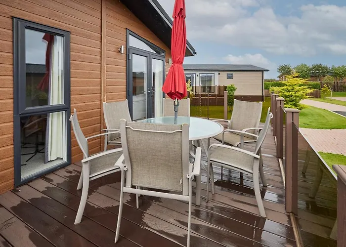 Host & - 19 The Pines Runswick