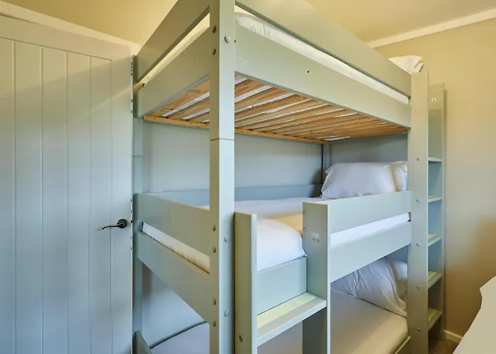 Host & - 19 The Pines Chalet